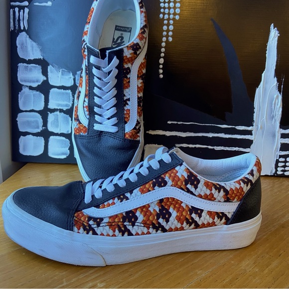 Custom Old Skool Vans - Picture 1 of 4